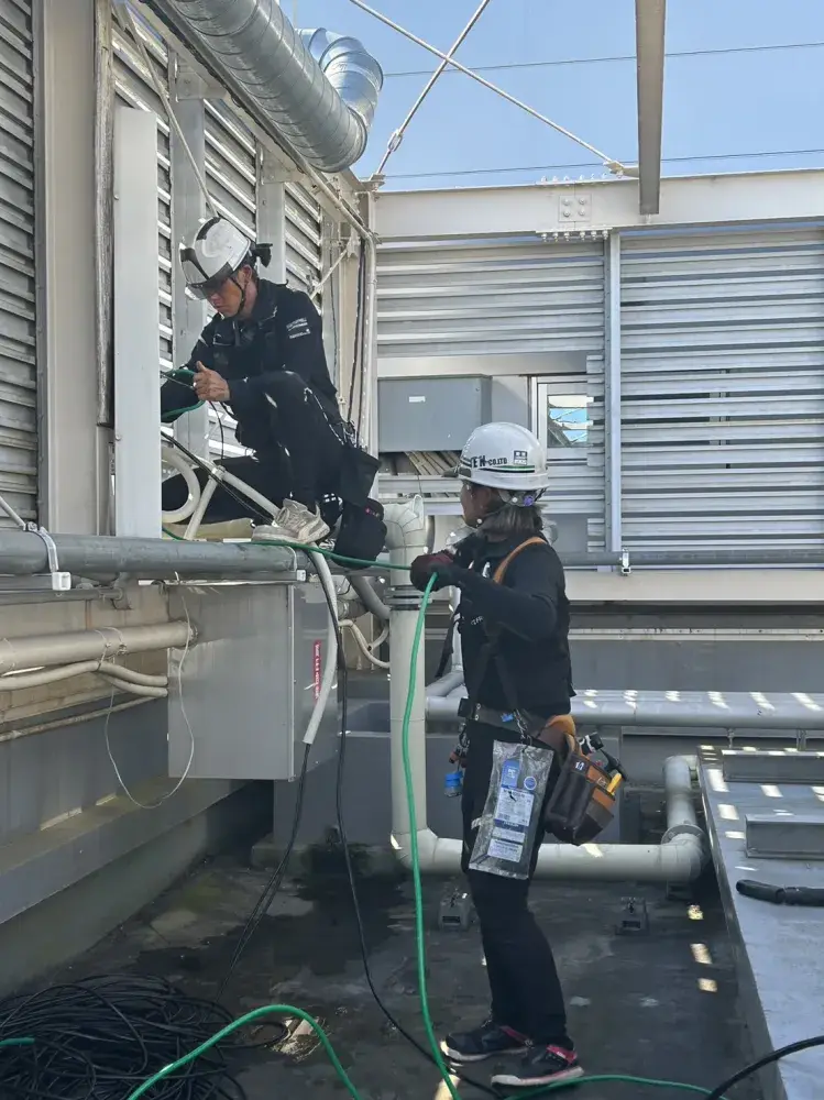 【正社員】太陽光・電気工事の施工！全国出張で各種資格手当あり