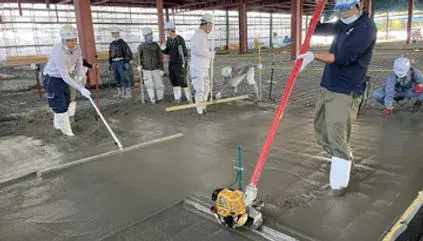 個室寮完備即入寮可／足場鳶・土工急募／日払い可