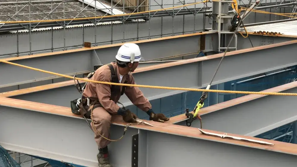 本気で稼ぎたい人へ｜未経験OK鉄骨工事