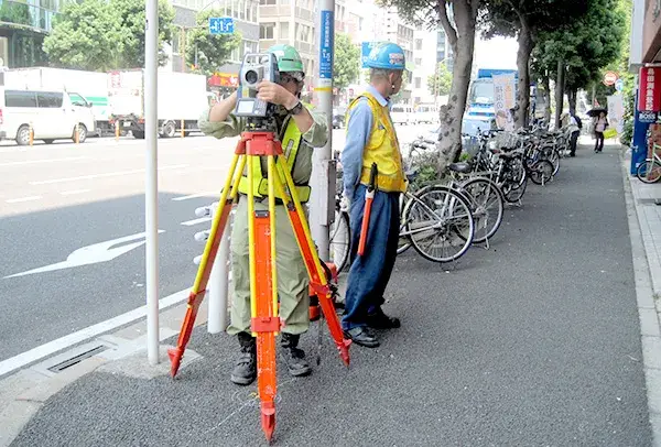 正社員・未経験OK｜社会インフラを支える測量スタッフ