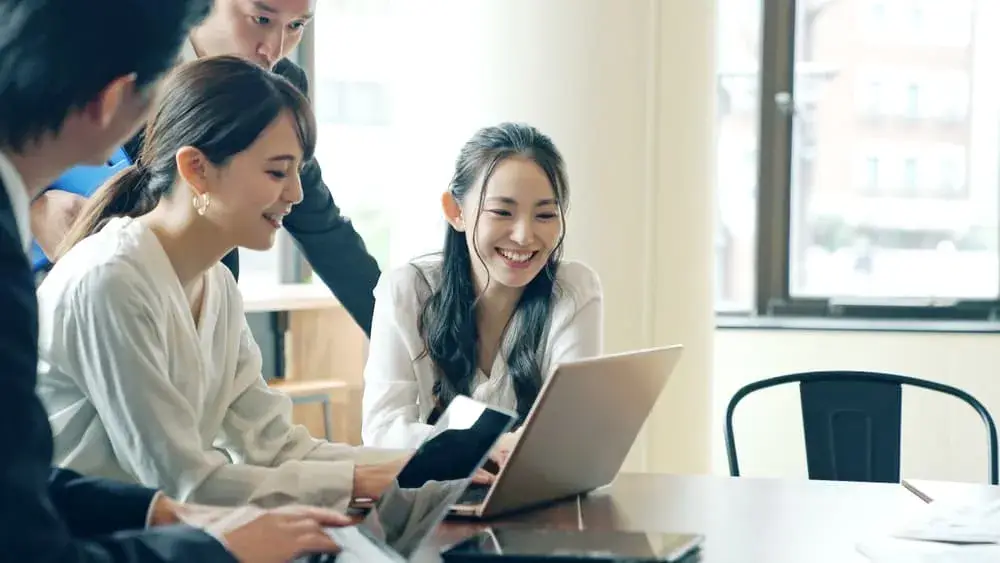 通信インフラを支えるCAD事務