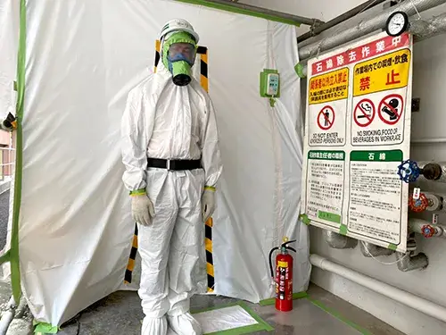 吹付け工事の現場管理スタッフ