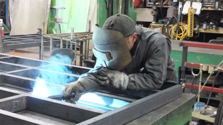 製缶・機械設備組立スタッフ