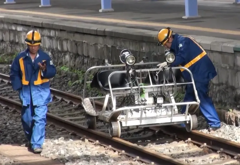 【鉄道の明日を守る】未経験から始める電気工事