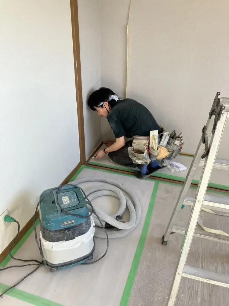 現場作業員　内装工事職人