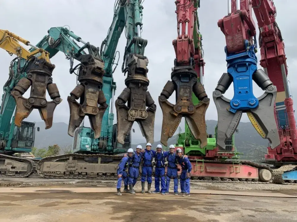 重機整列！重機も５Sバッチリ！！