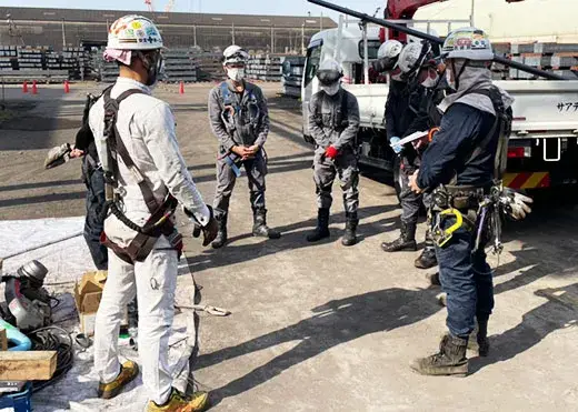 プラント設備機械の施工作業員