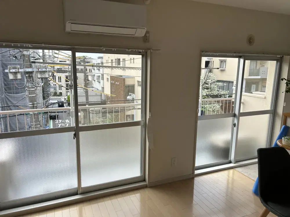 サッシカバー工法　施工前