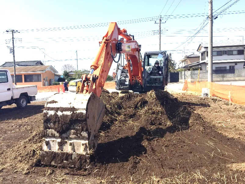 経験を積んで大型重機を操縦しませんか？