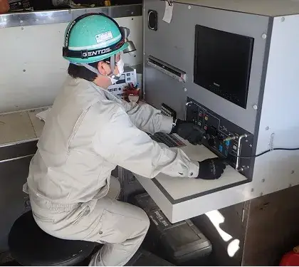 テレビカメラ等車内操作状況（地上での操作）