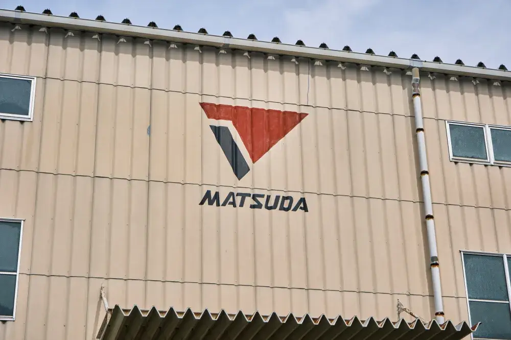 【埼玉/久喜】電気組立⁕産業機械　マイカー通勤可能★食堂有