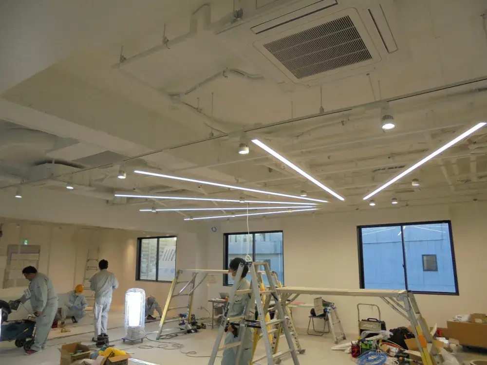 現場風景（オフィスの新装工事現場です。）