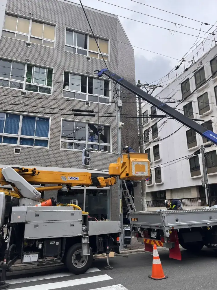 交通信号機作業