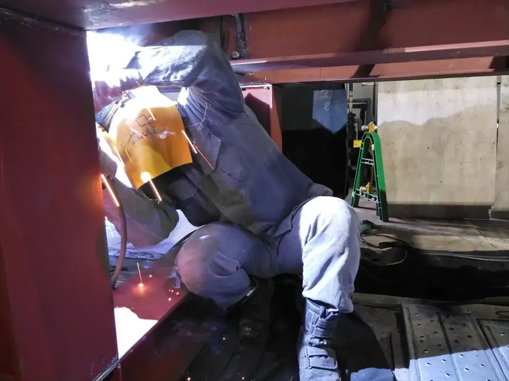 溶接、機械整備職人募集　未経験者歓迎　月30万円～60万円可