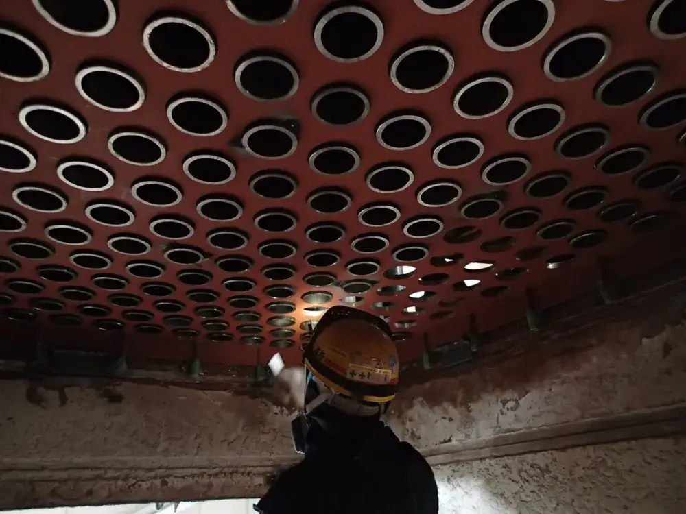 空気予熱器の煙管の取替